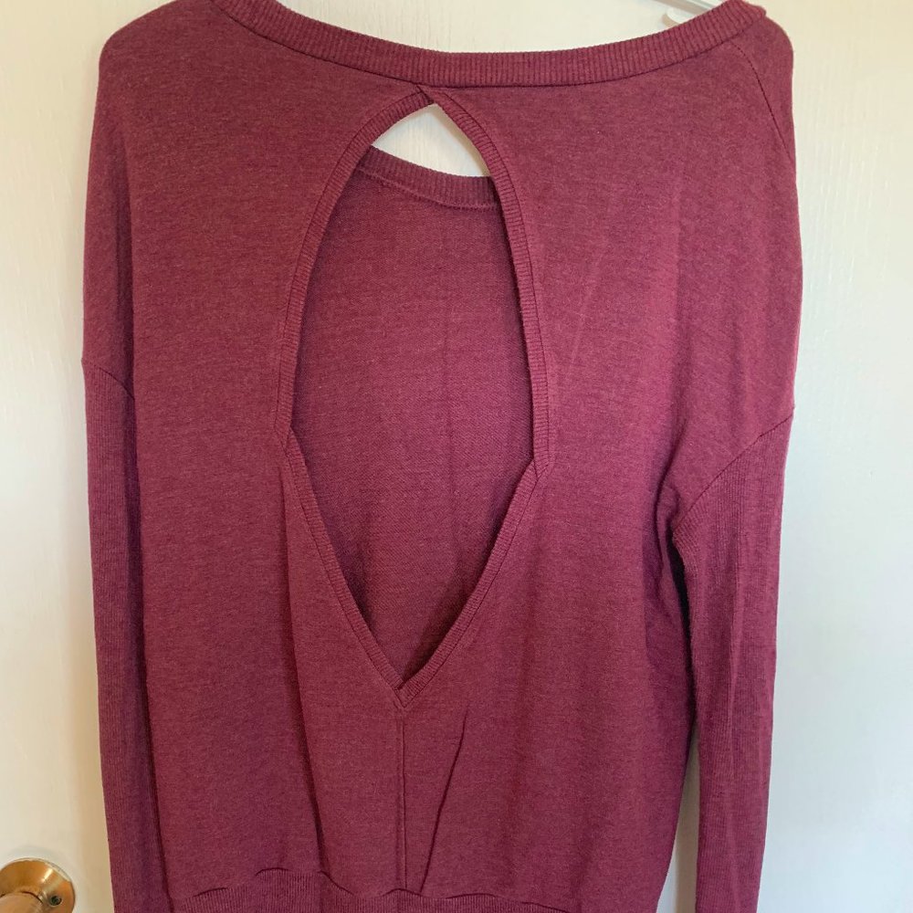 ALO Yoga, cut out sweater, medium